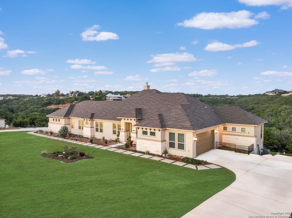 270 Blue Diamond, Boerne