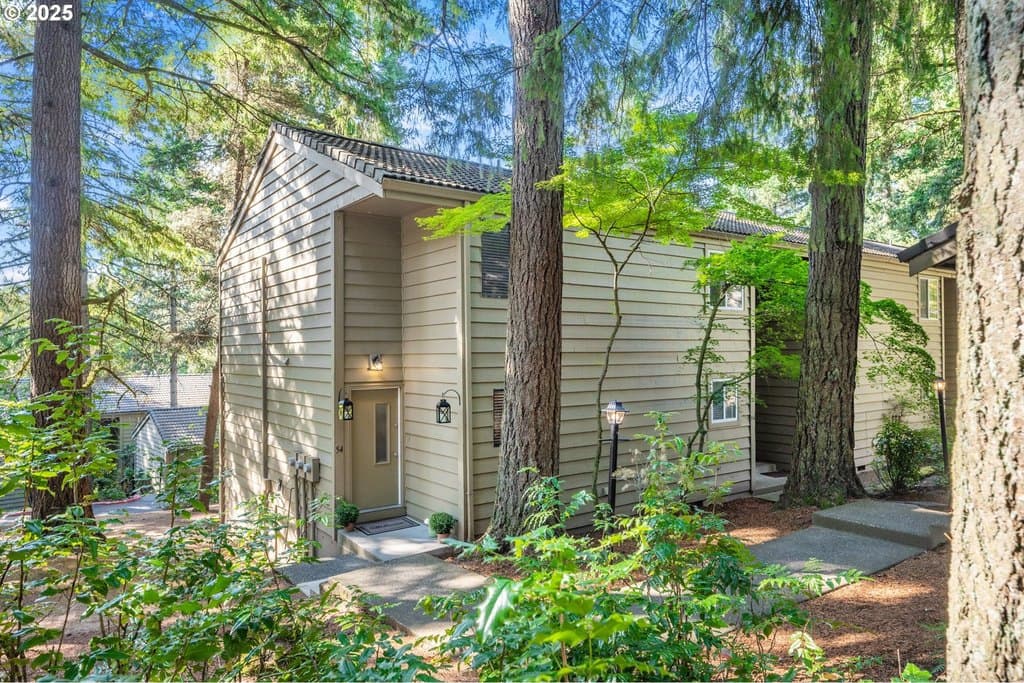 54 Cervantes Cir, Lake Oswego