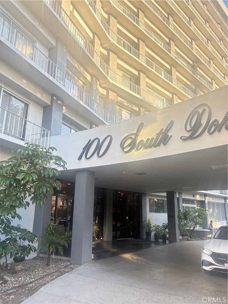 100 S Doheny Dr Apt 521, West Hollywood
