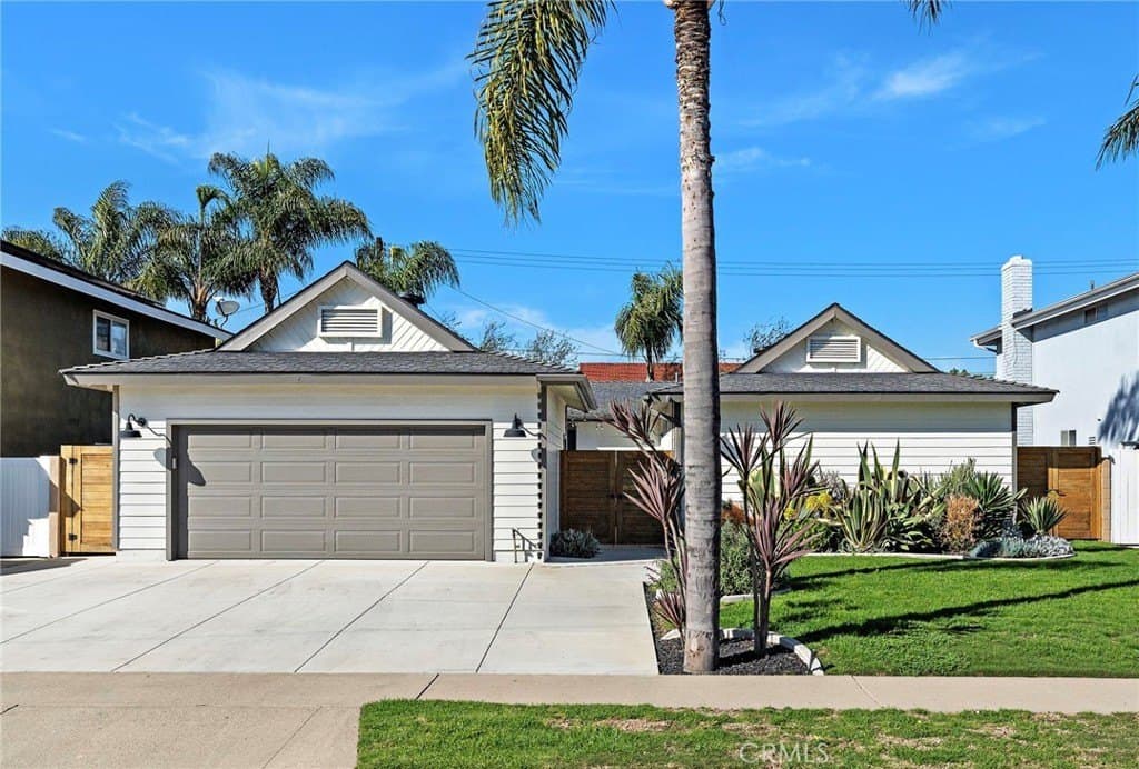 9441 Iolani Cir, Huntington Beach