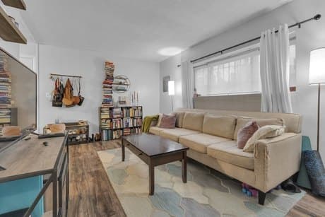 10 Scottfield Rd Unit F2