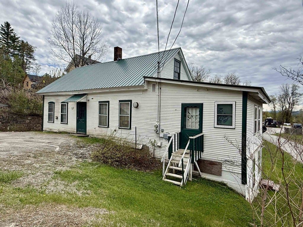 23 River Rd, Stowe