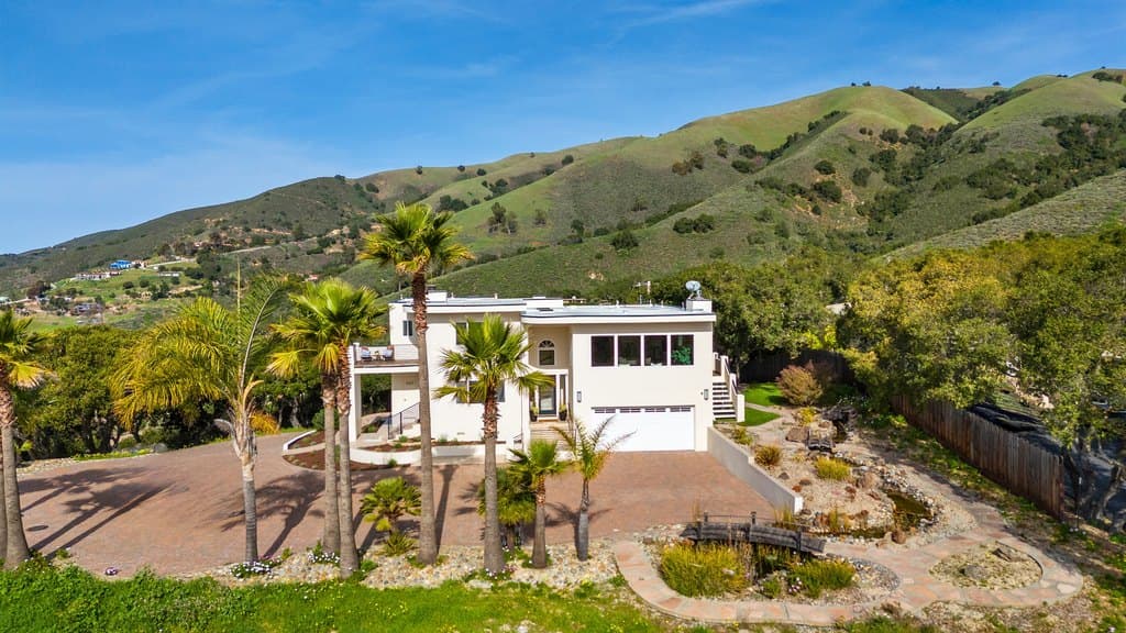 320 El Caminito Rd, Carmel Valley