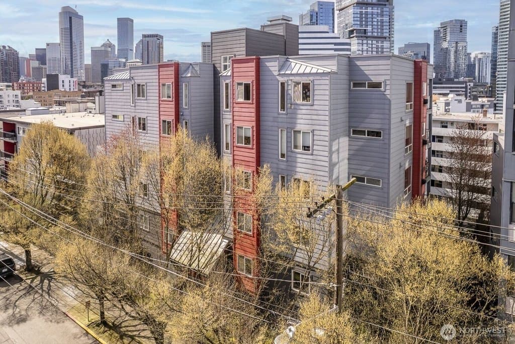 1805 Bellevue Ave Unit 301, Seattle