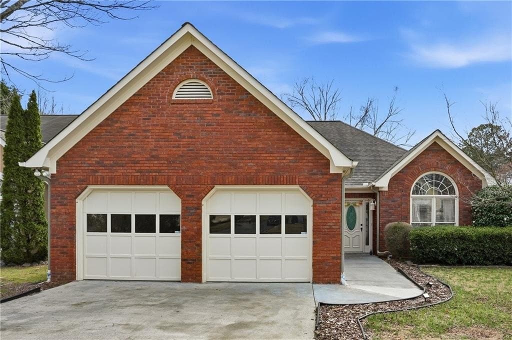 4821 Devon Ln, Alpharetta