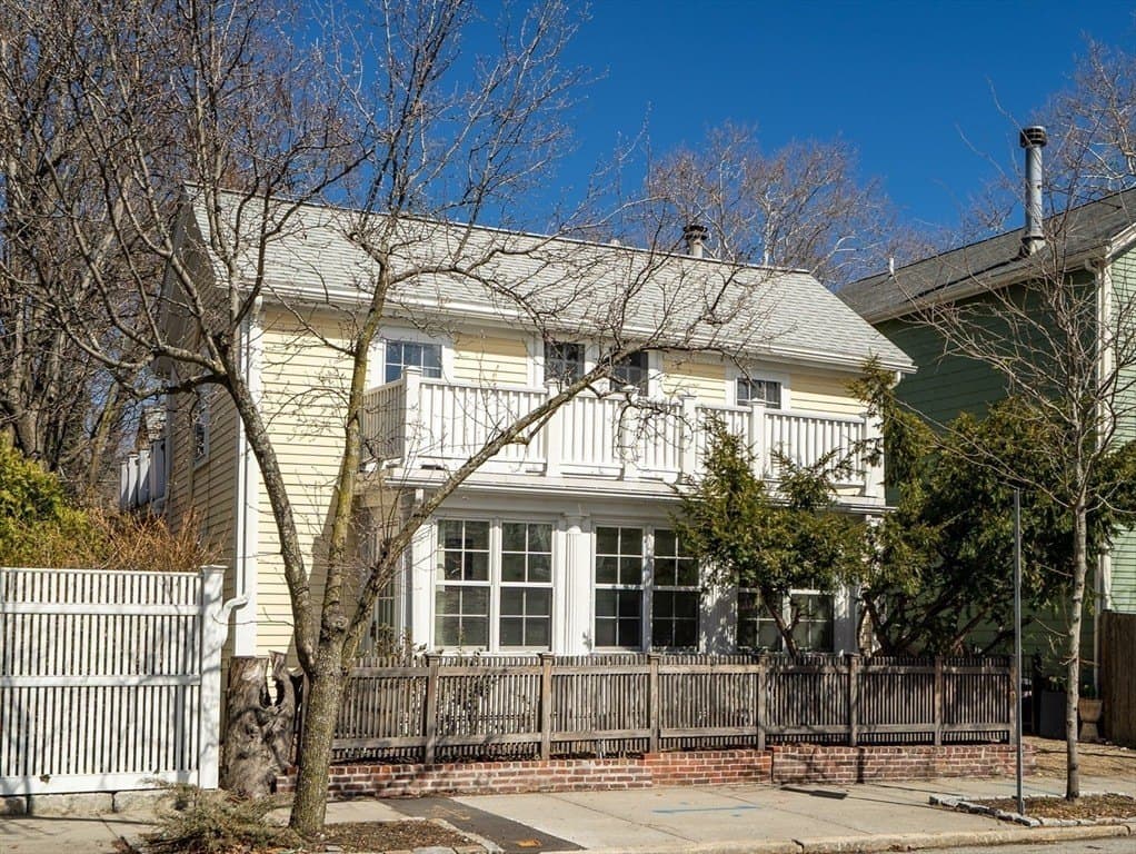 239 MT Auburn St Unit 239, Cambridge