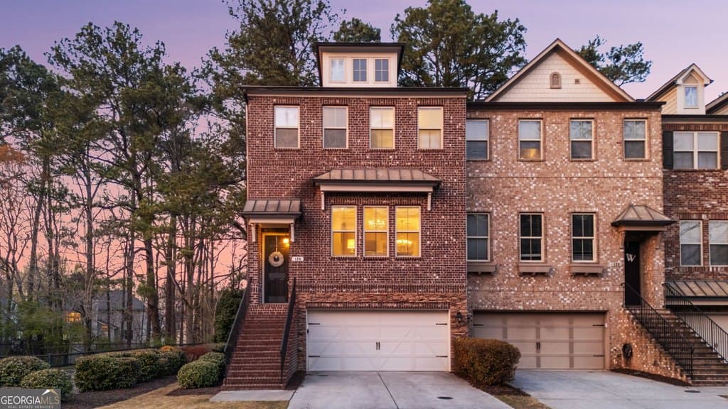 126 Brindle Ln, Alpharetta