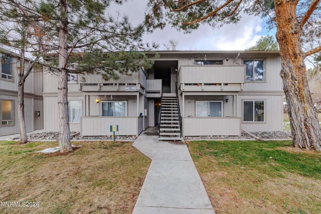 3935 Clear Acre Ln Apt 214, Reno