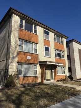 6845 N Northwest Hwy Apt 1E