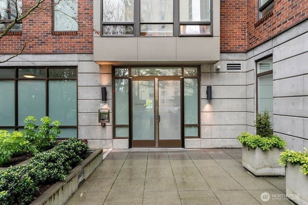 4547 8th Ave NE Apt 508