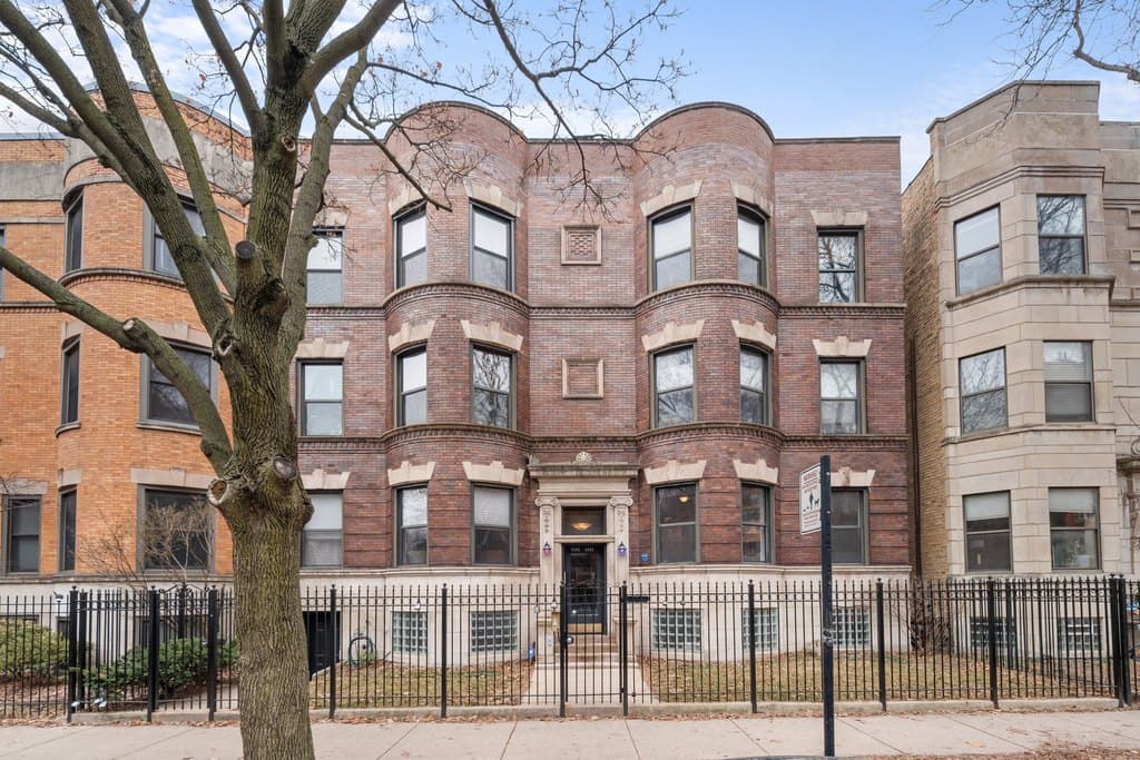 4348 N Kenmore Ave Unit 1N