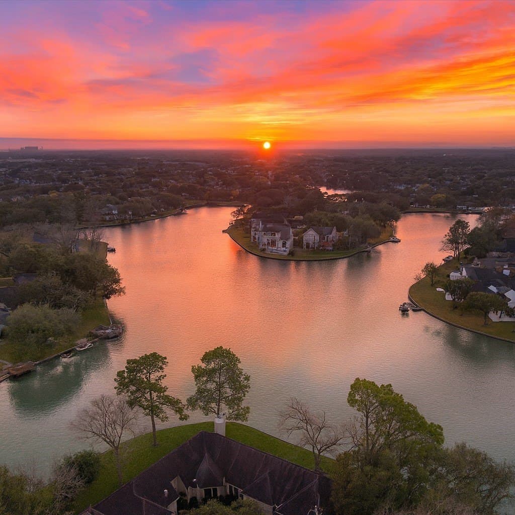 802 San Marino St, Sugar Land