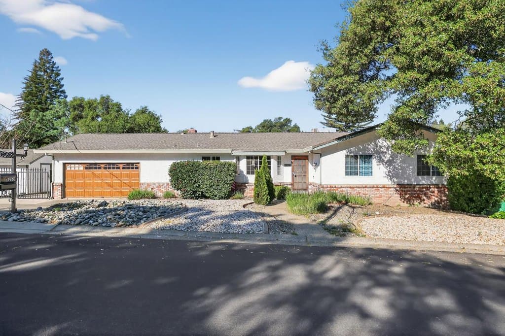 8260 E Granite Dr, Granite Bay