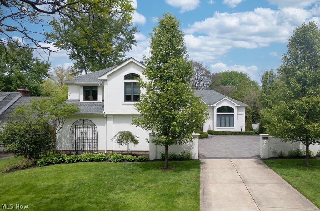 21121 S Woodland Rd, Shaker Heights