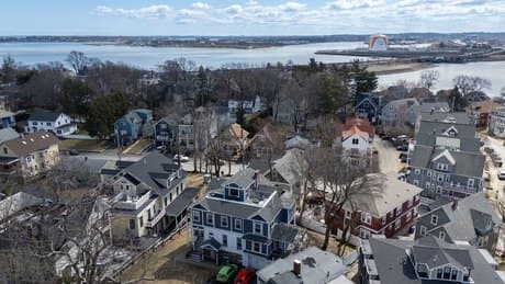 55 Alpine Way Unit 2