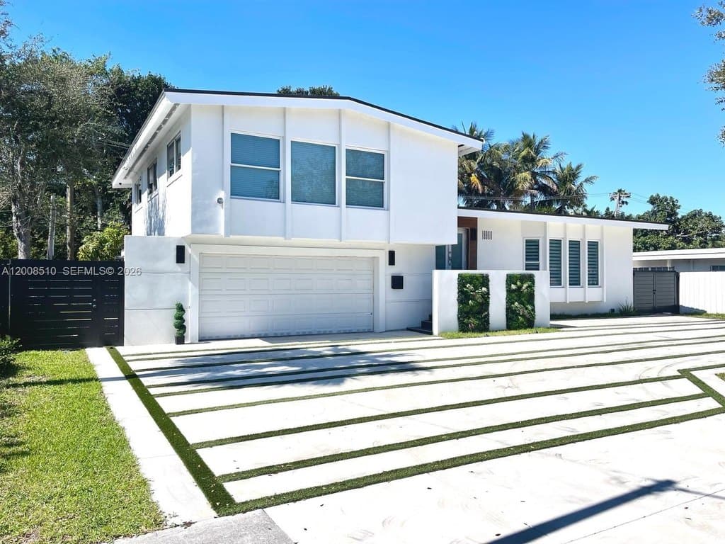 19960 Highland Lakes Blvd