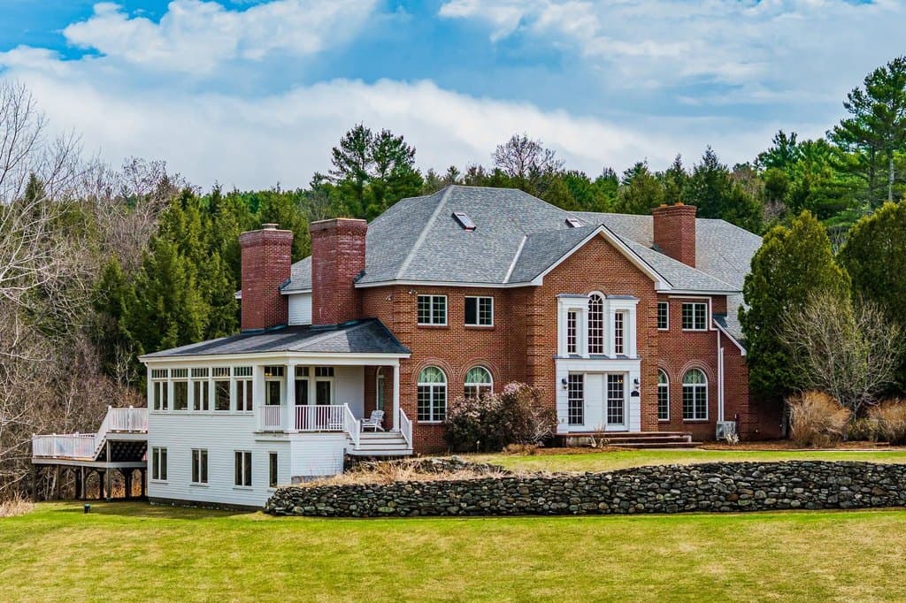 10 Morgan Rd, Hanover