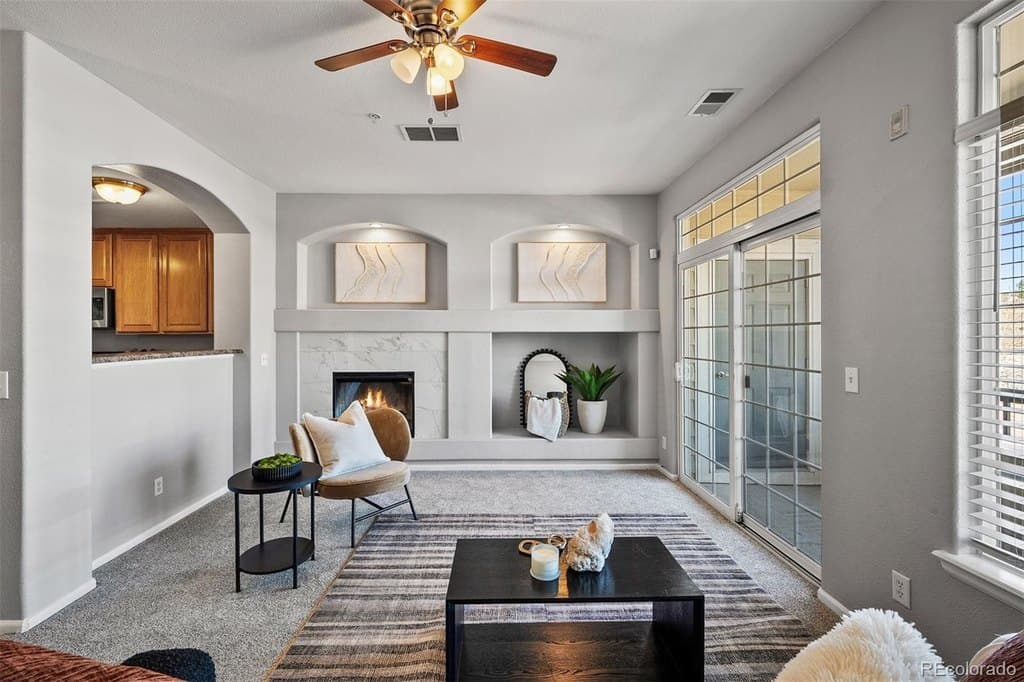 431 Black Feather Loop Apt 813, Castle Rock