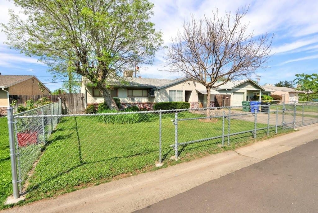 2213 Dunlap Dr, Sacramento