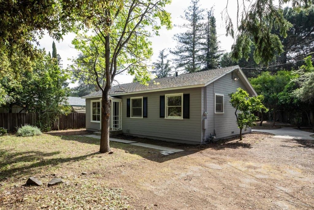 2027 Carol Ave, Mountain View