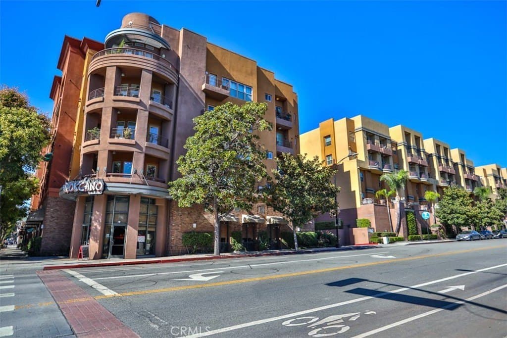 150 S San Fernando Blvd Unit 401