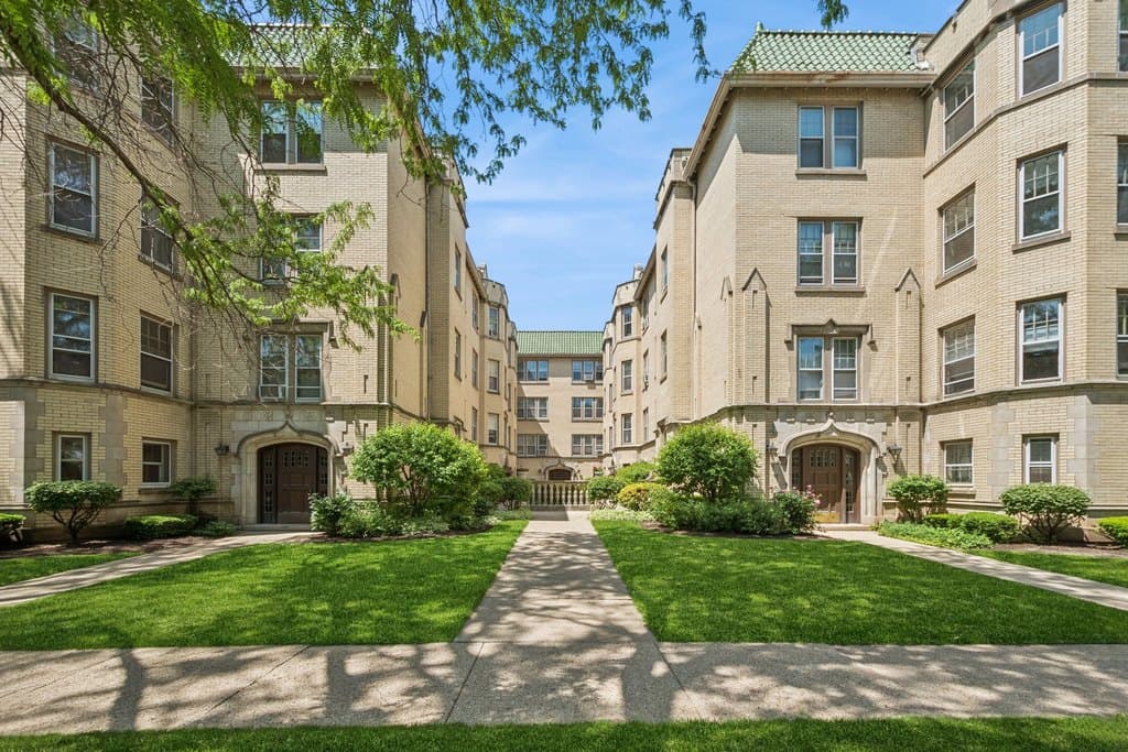 538 Michigan Ave Unit 3F, Evanston