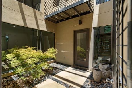 4230 Munger Ave Apt A