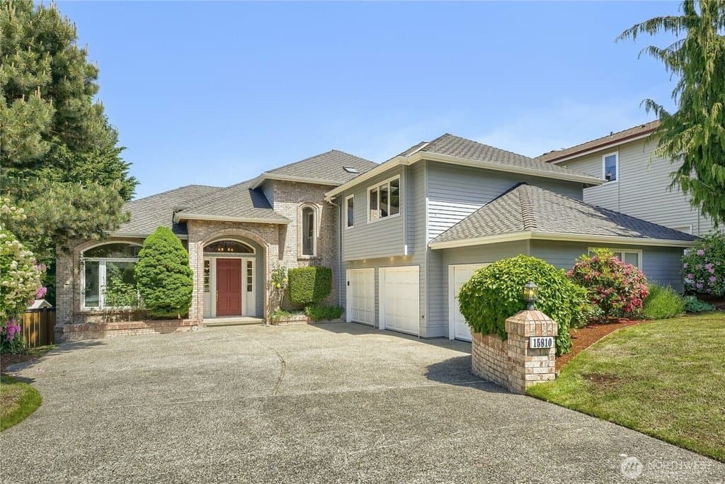 15810 SE 45th Pl, Bellevue