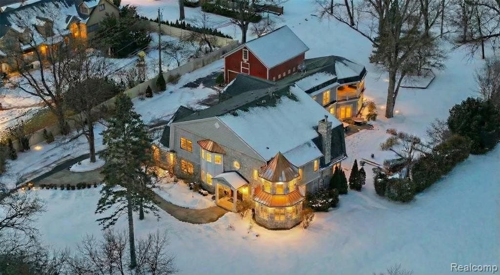 6900 Franklin Rd, Bloomfield Hills