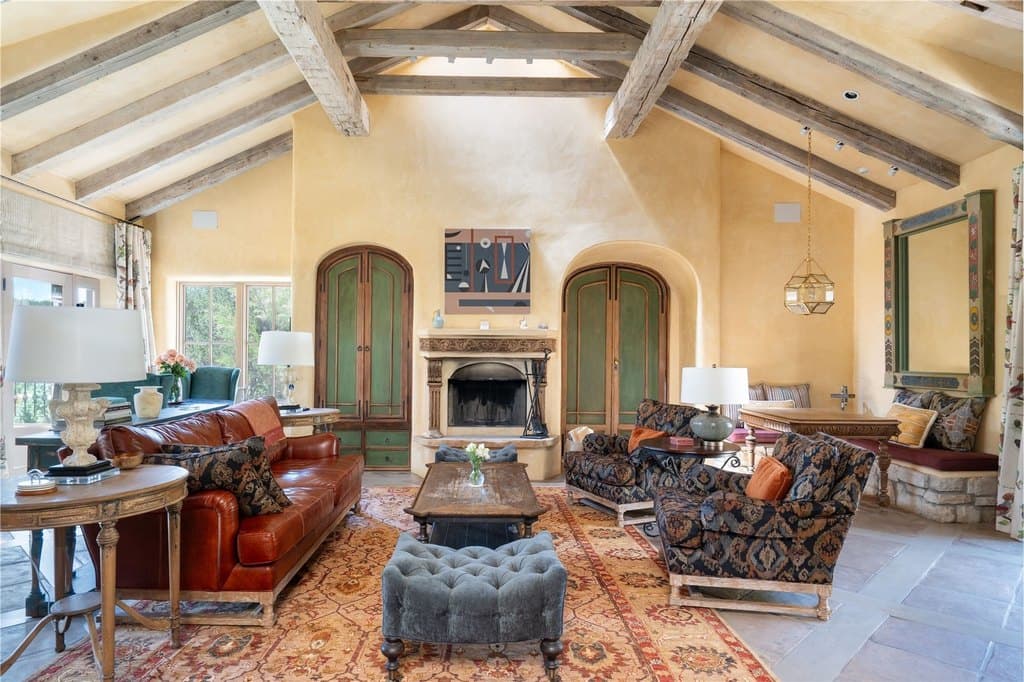 39 Yana Dr, Santa Fe