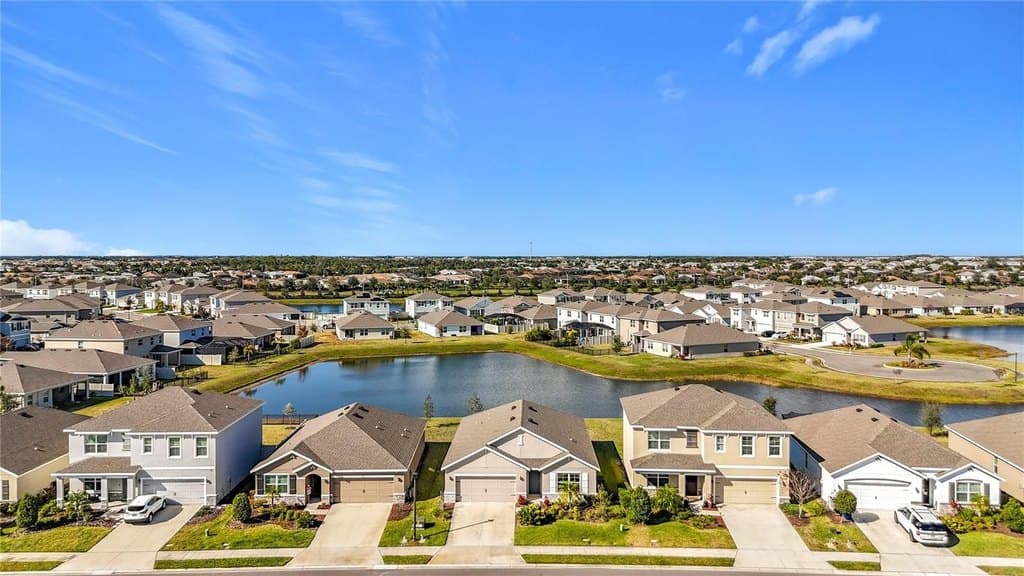 17127 Harvest Moon Way, Bradenton