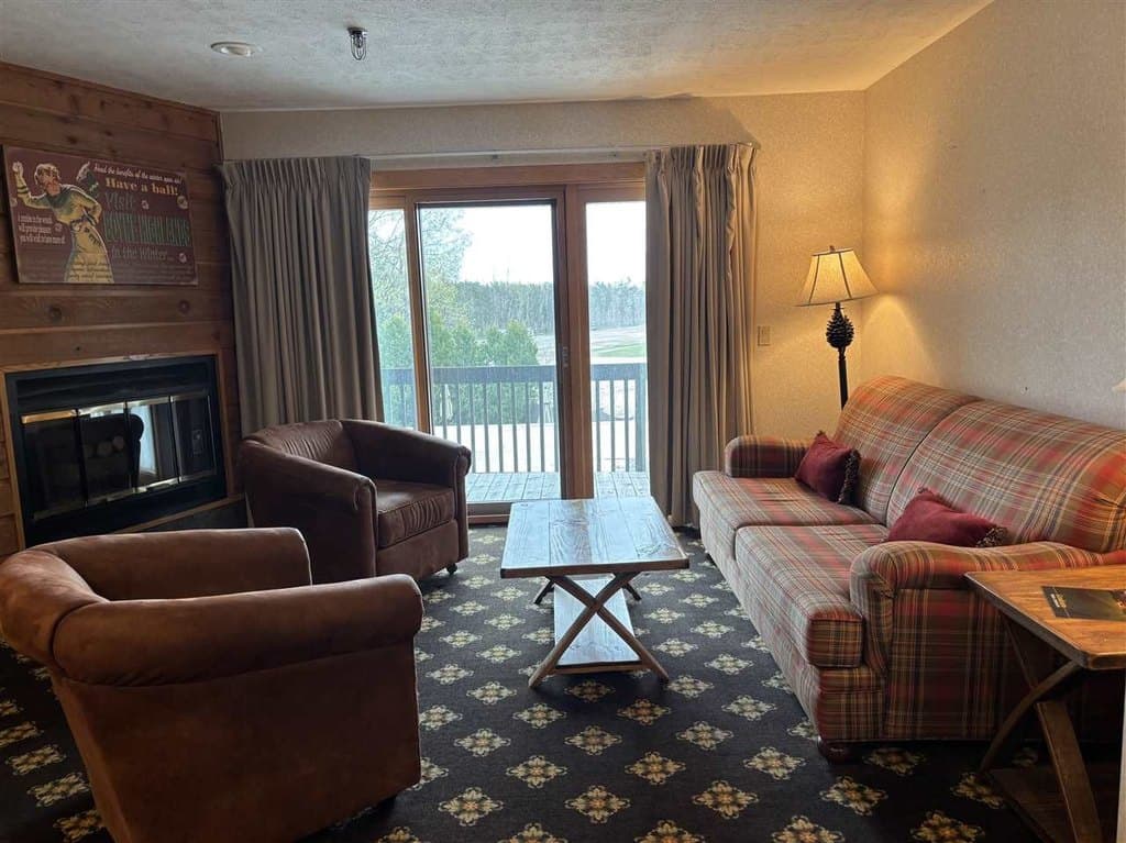 5620 Highlands Dr Unit 511, Harbor Springs
