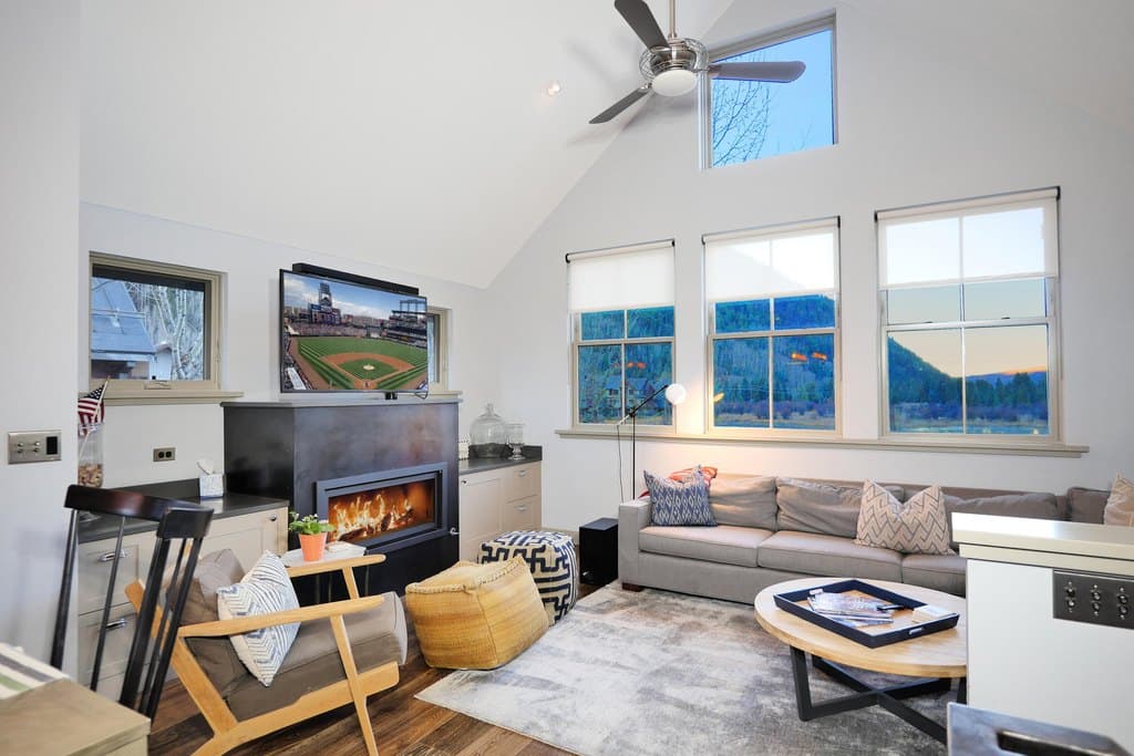 240 S Mahoney Dr Unit 2, Telluride