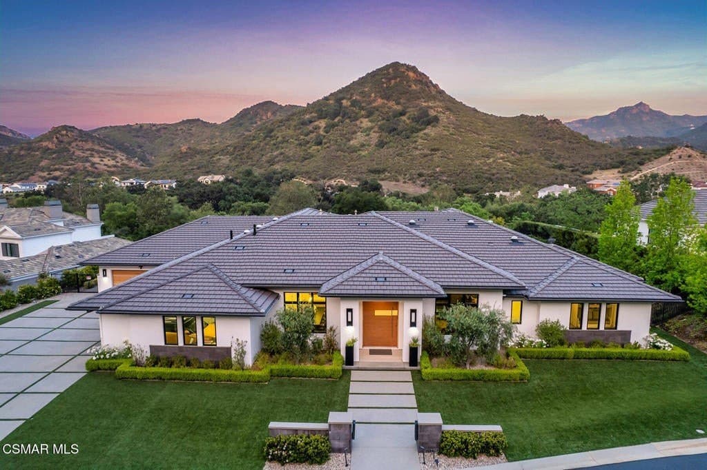2786 Queens Garden Dr, Thousand Oaks