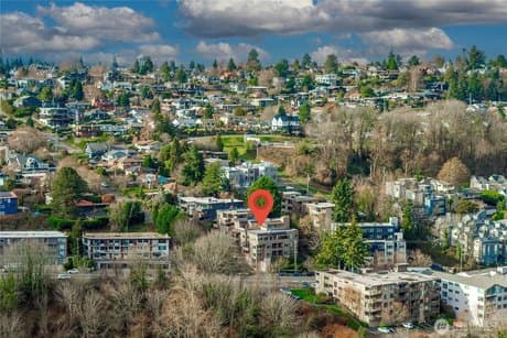 2551 Thorndyke Ave W Apt 102