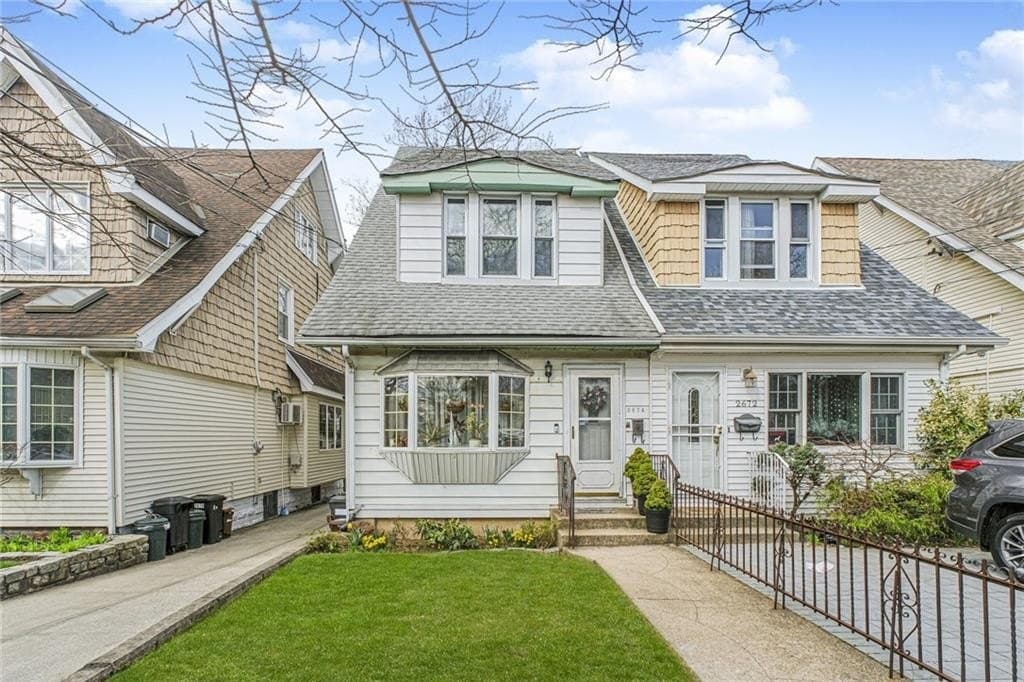 2674 E 22nd St, Brooklyn