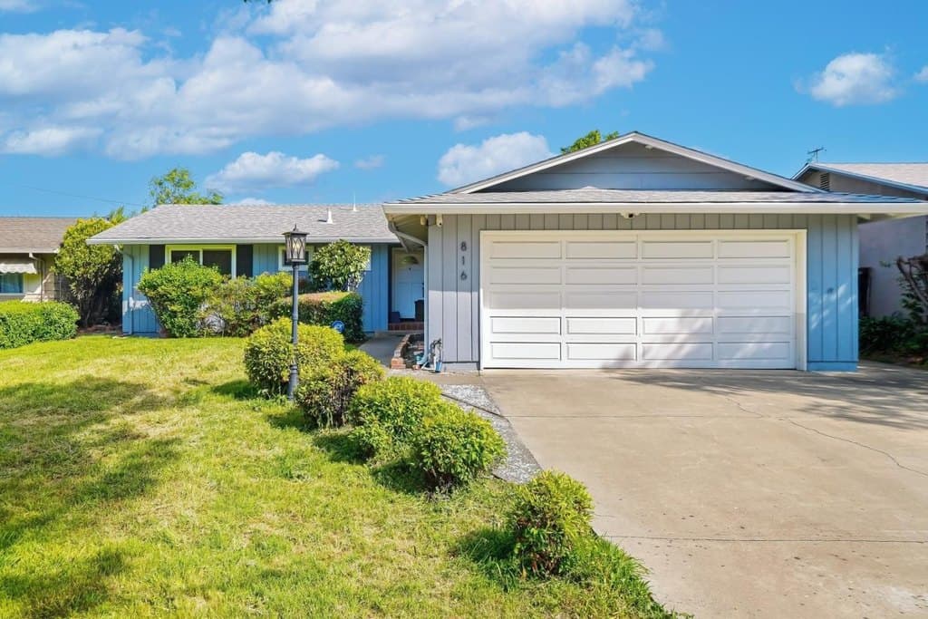 816 Cottonwood Dr, Cupertino