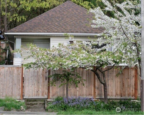 2544 15th Ave W, Seattle