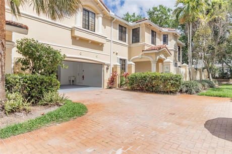 1611 Passion Vine Cir Unit 12-2