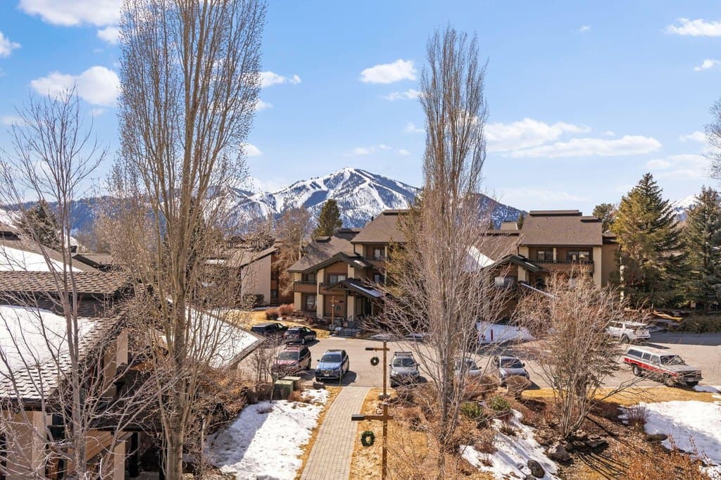 569 Wildflower Condo Dr, Sun Valley