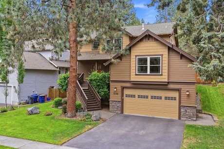 1098 NW Stannium Rd