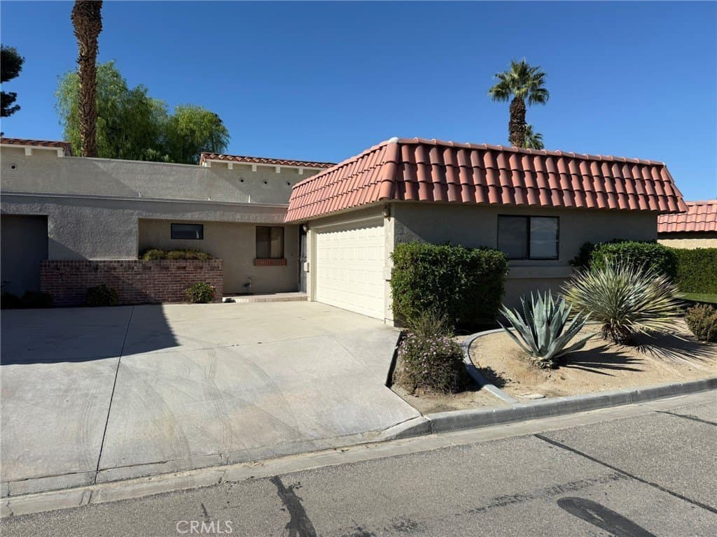 77473 Sawgrass Cir, Palm Desert
