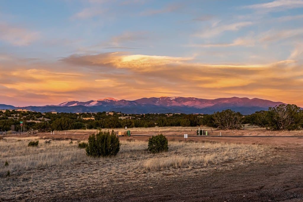 12 Tierra Antigua, Santa Fe