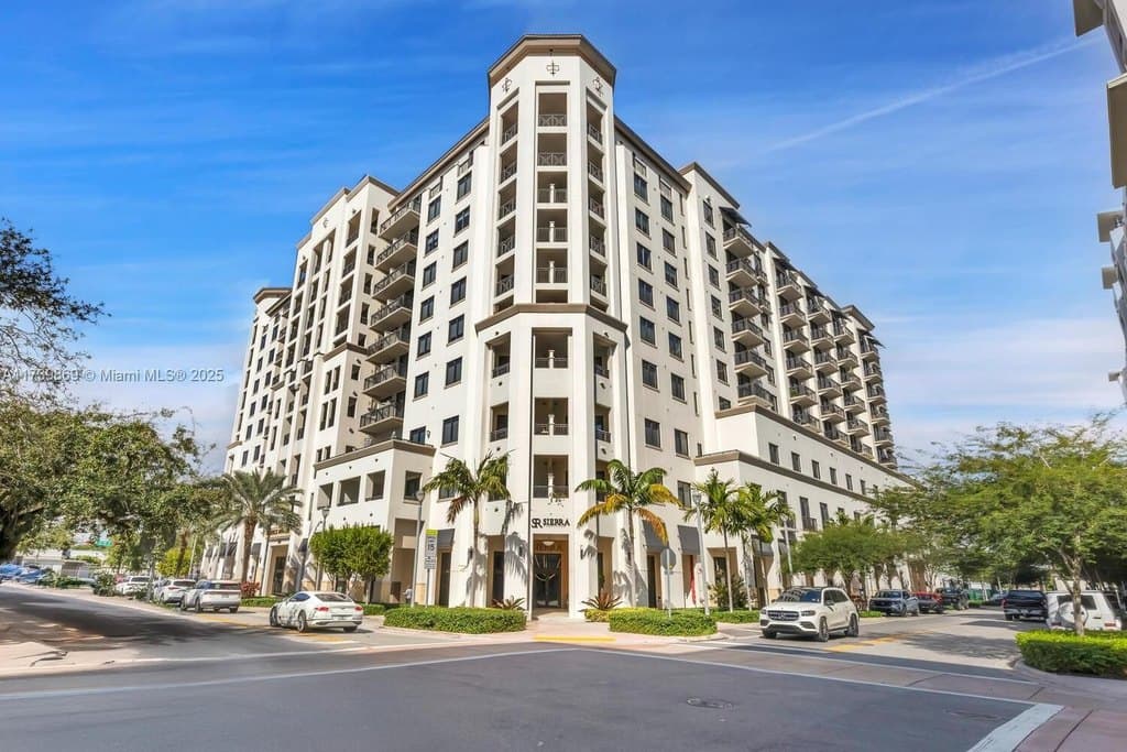 301 Altara Ave Apt 201, Coral Gables
