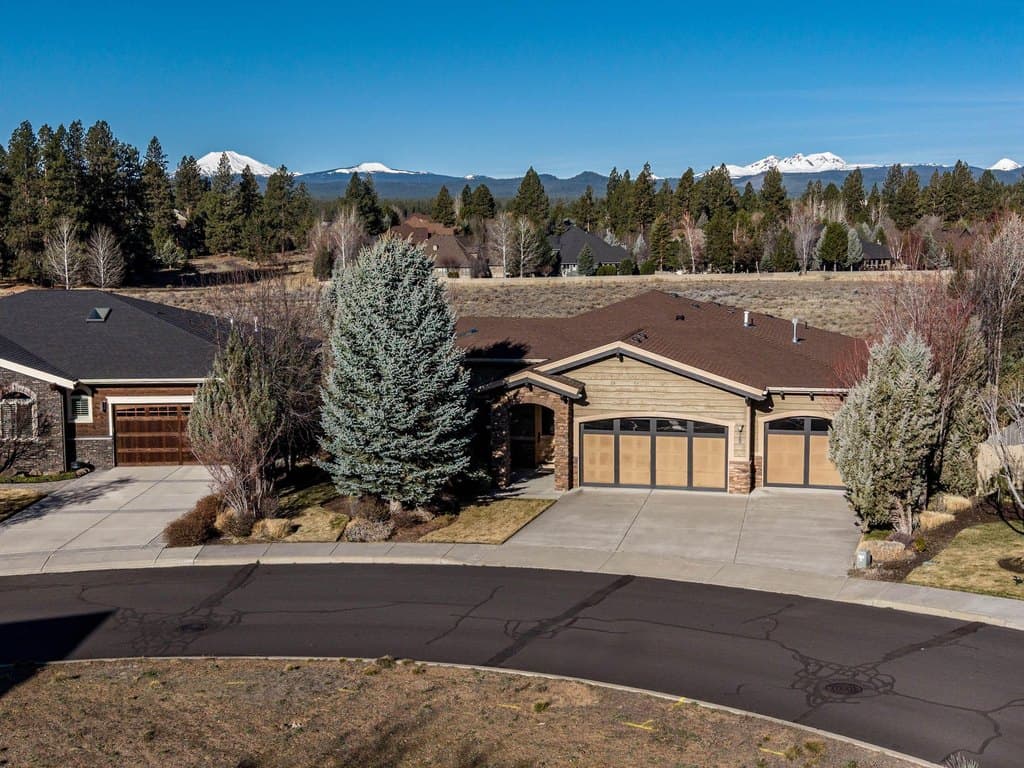 19503 Spencers Crossing Ln, Bend