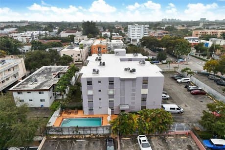 1661 SW 3rd St Apt 25