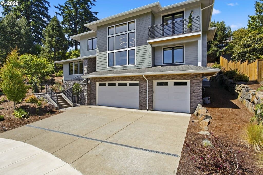 18165 SW Siena Dr, Lake Oswego