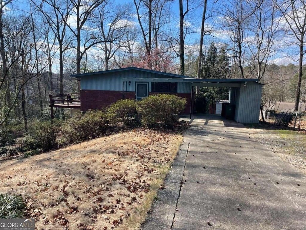 2506 Wawona Dr NE, Brookhaven