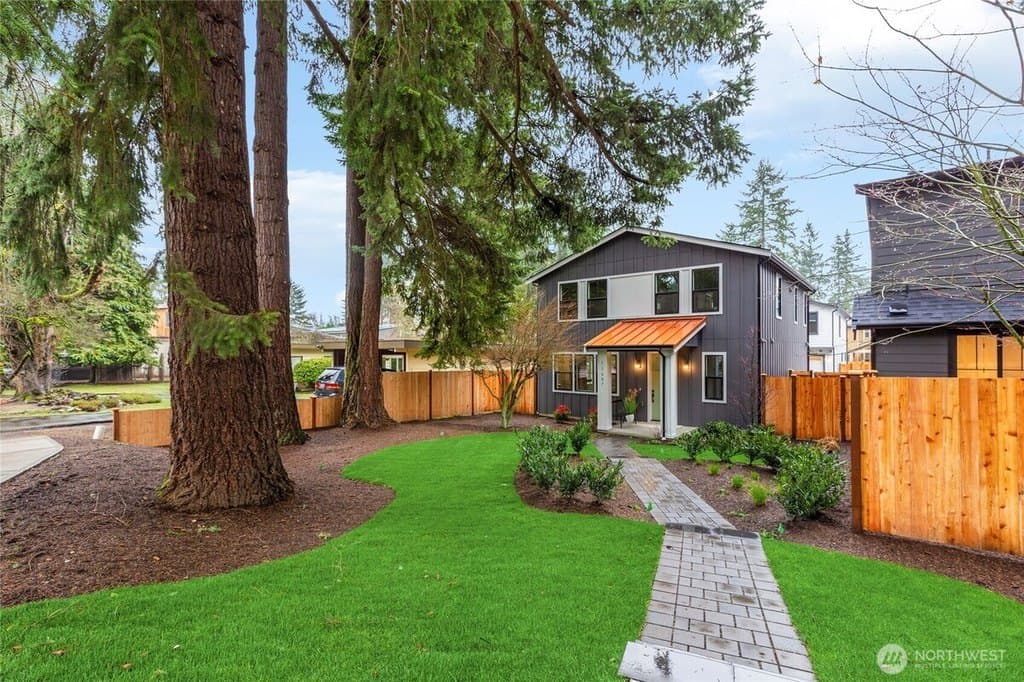 11607 NE 112th St Unit 2, Kirkland