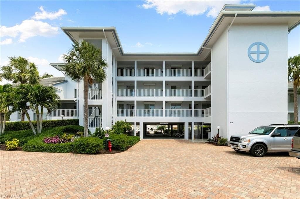 919 Huron Ct Unit B201, Marco Island